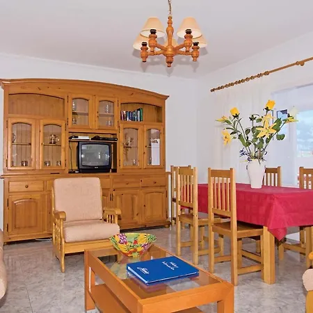 Villa Puerto Del Carmen Sleeps 6 Wifi